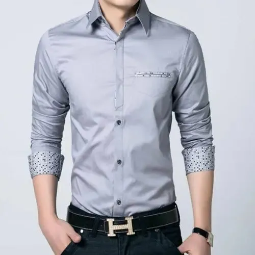 Men's Stylish Button-Up Shirt with Modern Pocket and Cuff Features